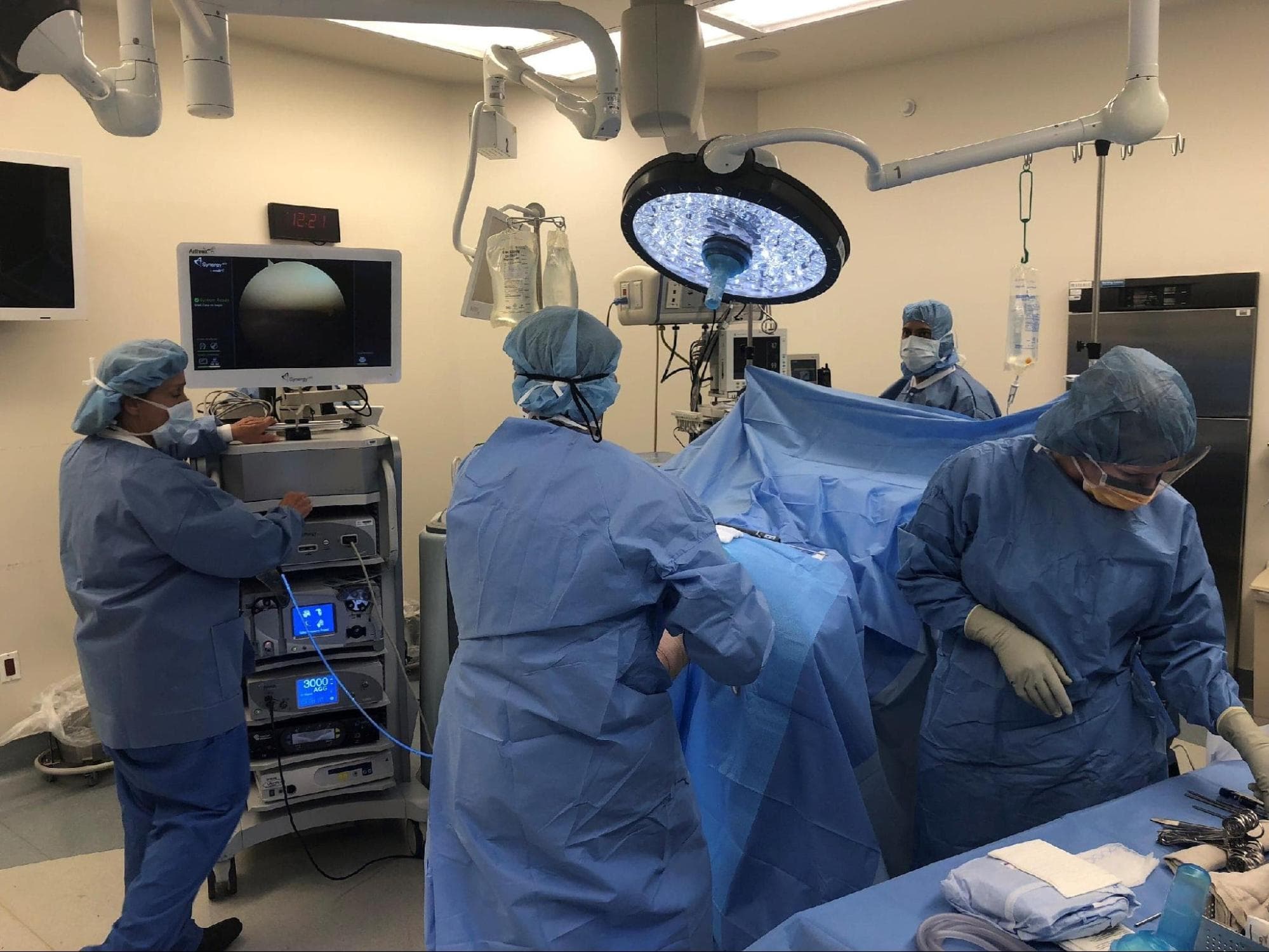Set up for hip replacement Set up for hip replacement